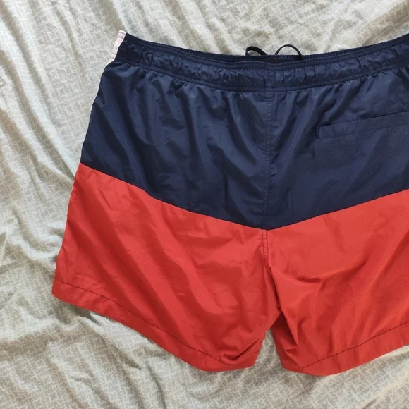 H&M Men's Red and Navy Colorblock Swim Shorts XL - Picture 9 of 12